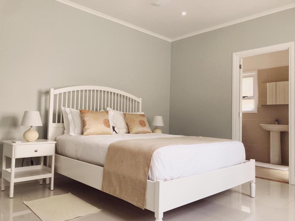 Panorama Guesthouse Apartments Beau Vallon Beach Exterior foto