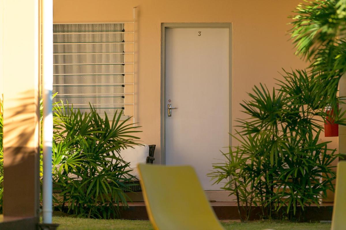 Panorama Guesthouse Apartments Beau Vallon Beach Exterior foto