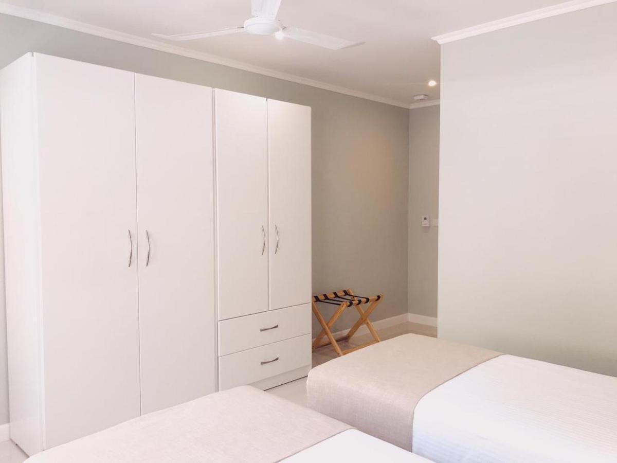 Panorama Guesthouse Apartments Beau Vallon Beach Exterior foto