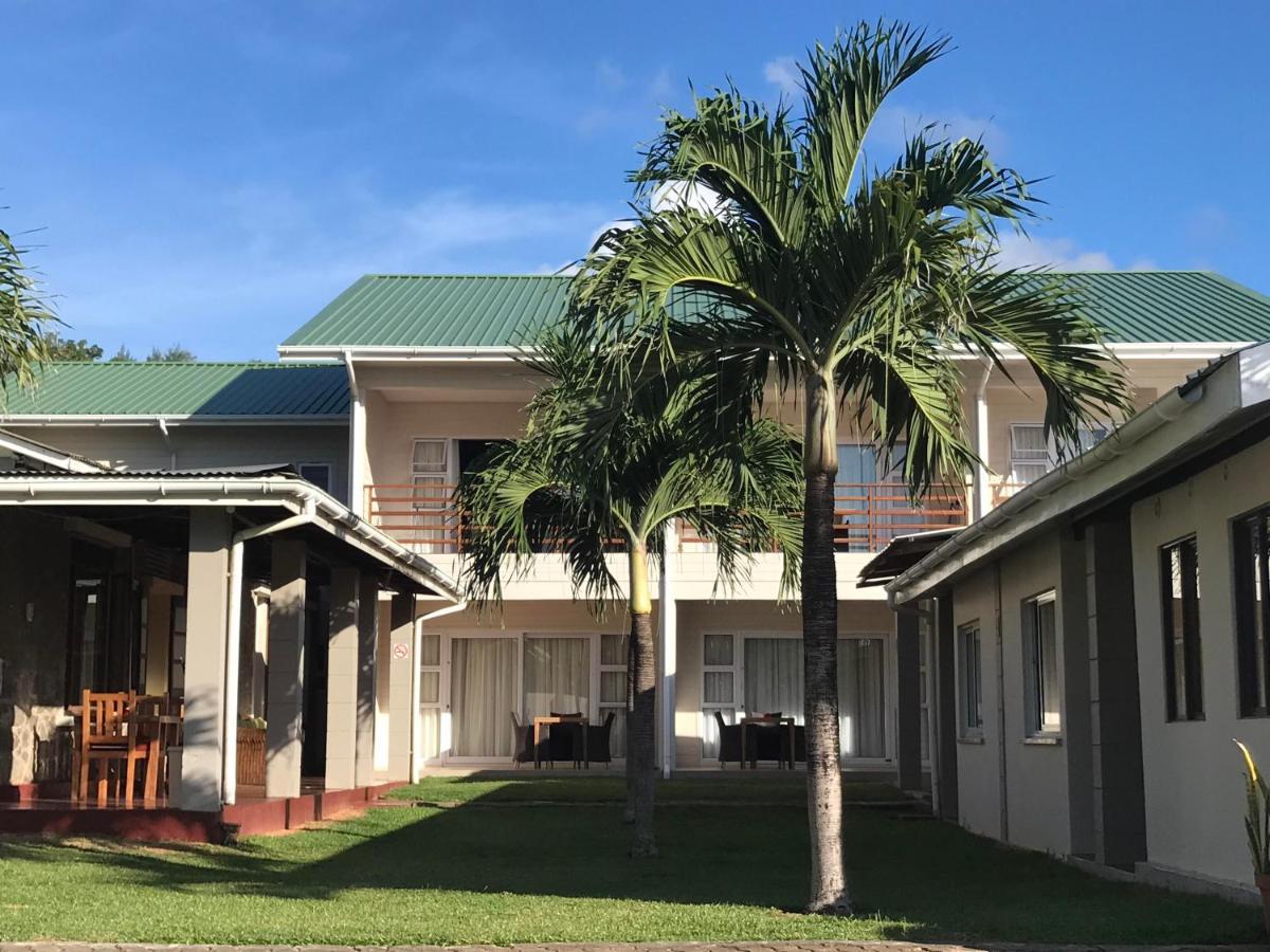 Panorama Guesthouse Apartments Beau Vallon Beach Exterior foto
