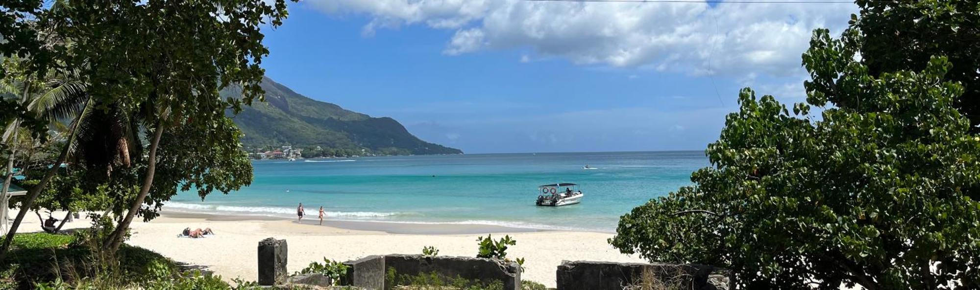 Panorama Guesthouse Apartments Beau Vallon Beach Exterior foto