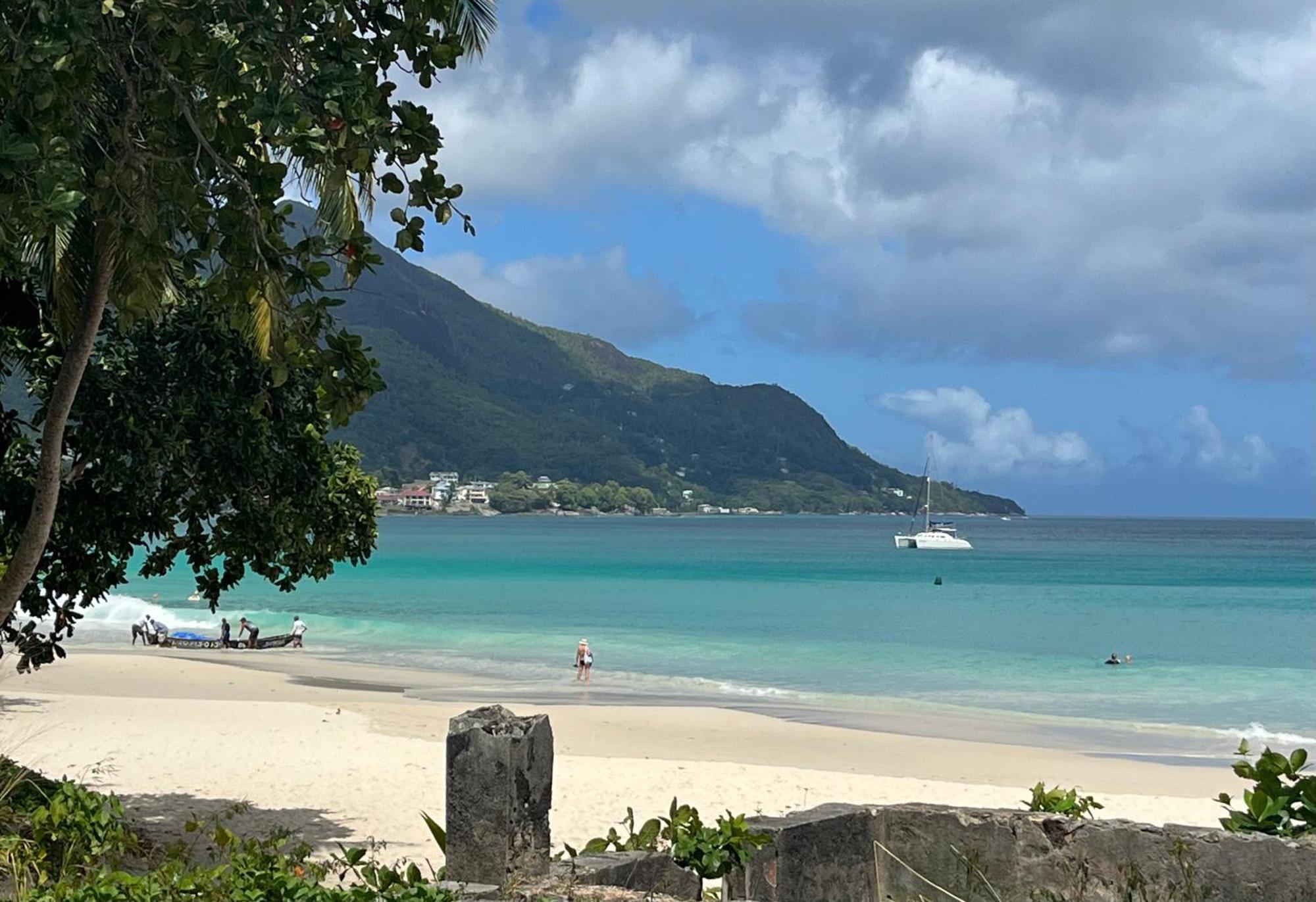 Panorama Guesthouse Apartments Beau Vallon Beach Exterior foto