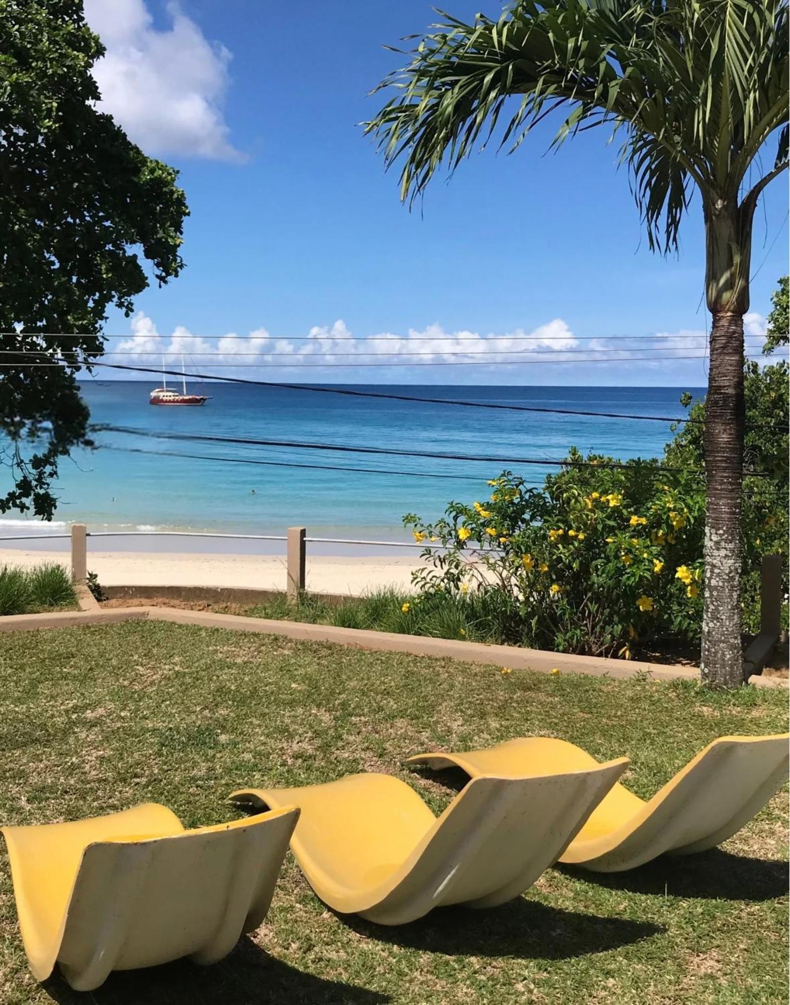Panorama Guesthouse Apartments Beau Vallon Beach Exterior foto